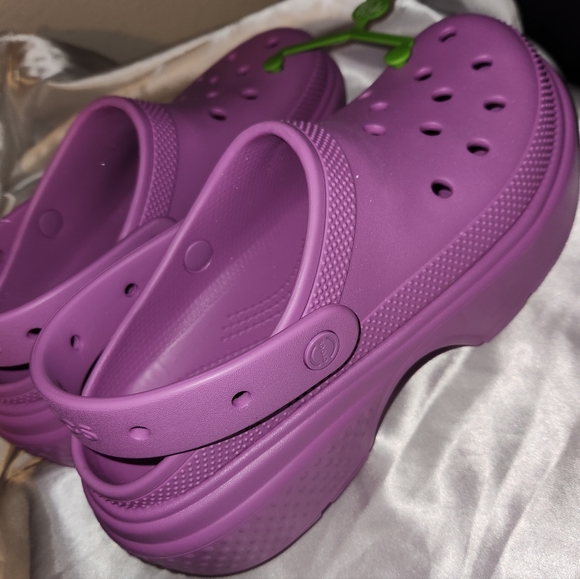 New Crocs Stomp Clog | Bubble Glitter Color | Sz 11W/9M - Picture 3 of 7